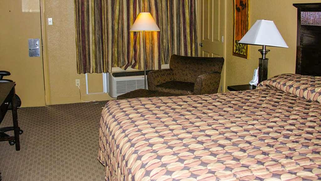 Fortune Inn & Suites Newport 客房 照片