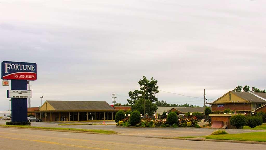 Fortune Inn & Suites Newport 外观 照片