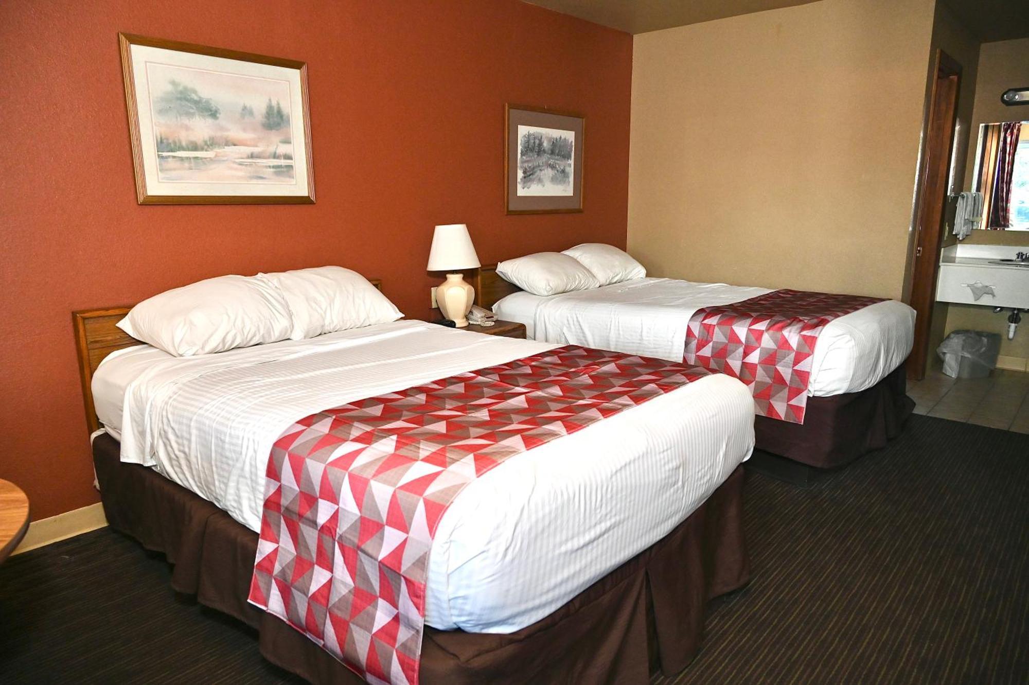 Fortune Inn & Suites Newport 外观 照片