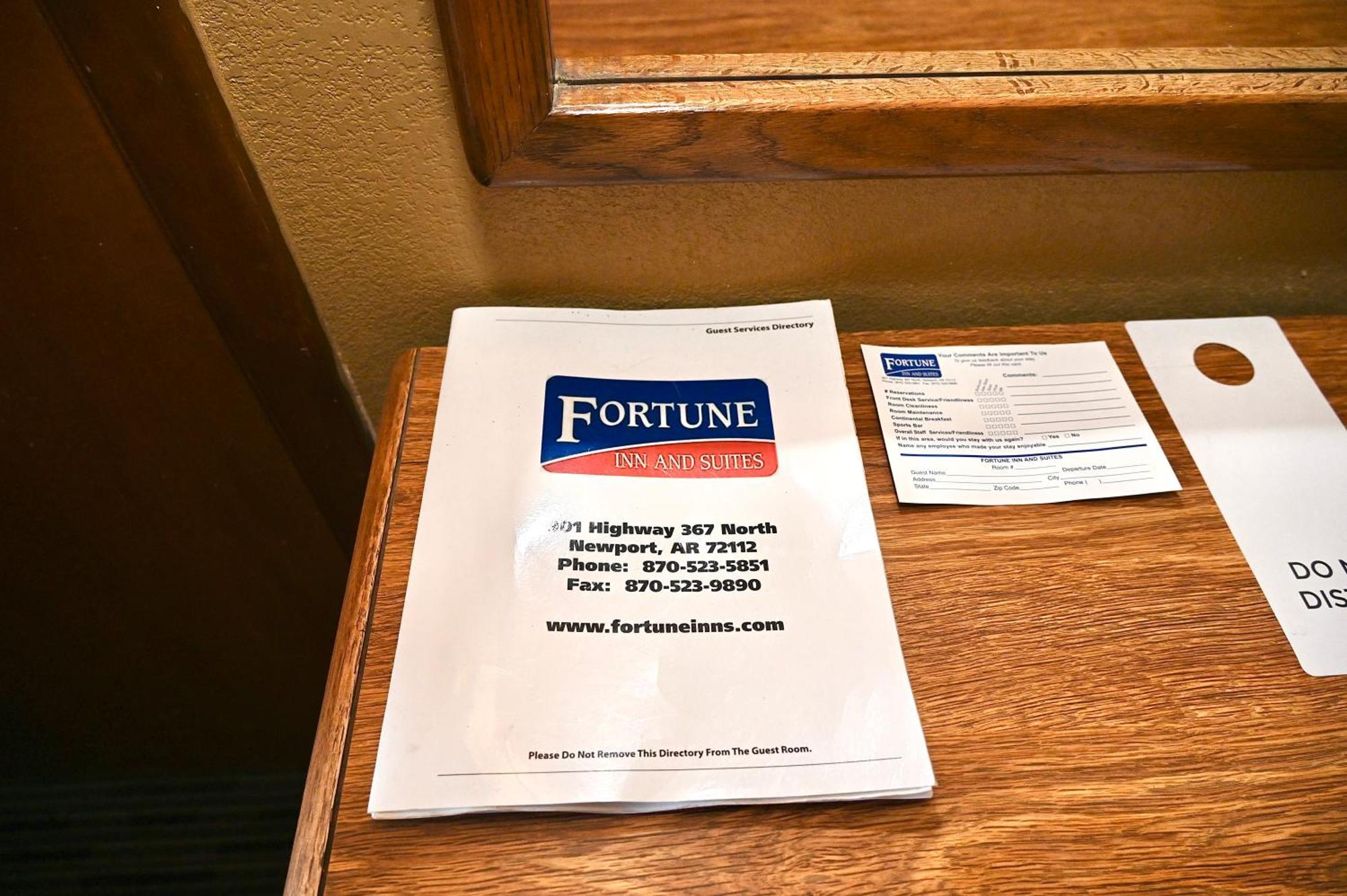Fortune Inn & Suites Newport 外观 照片