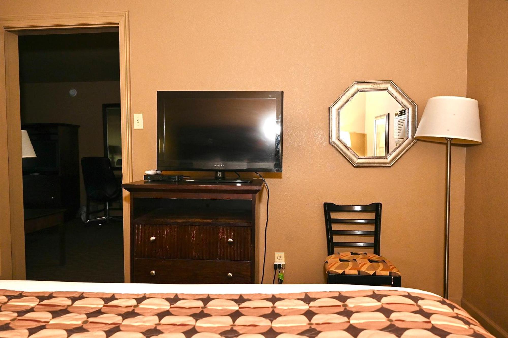 Fortune Inn & Suites Newport 外观 照片