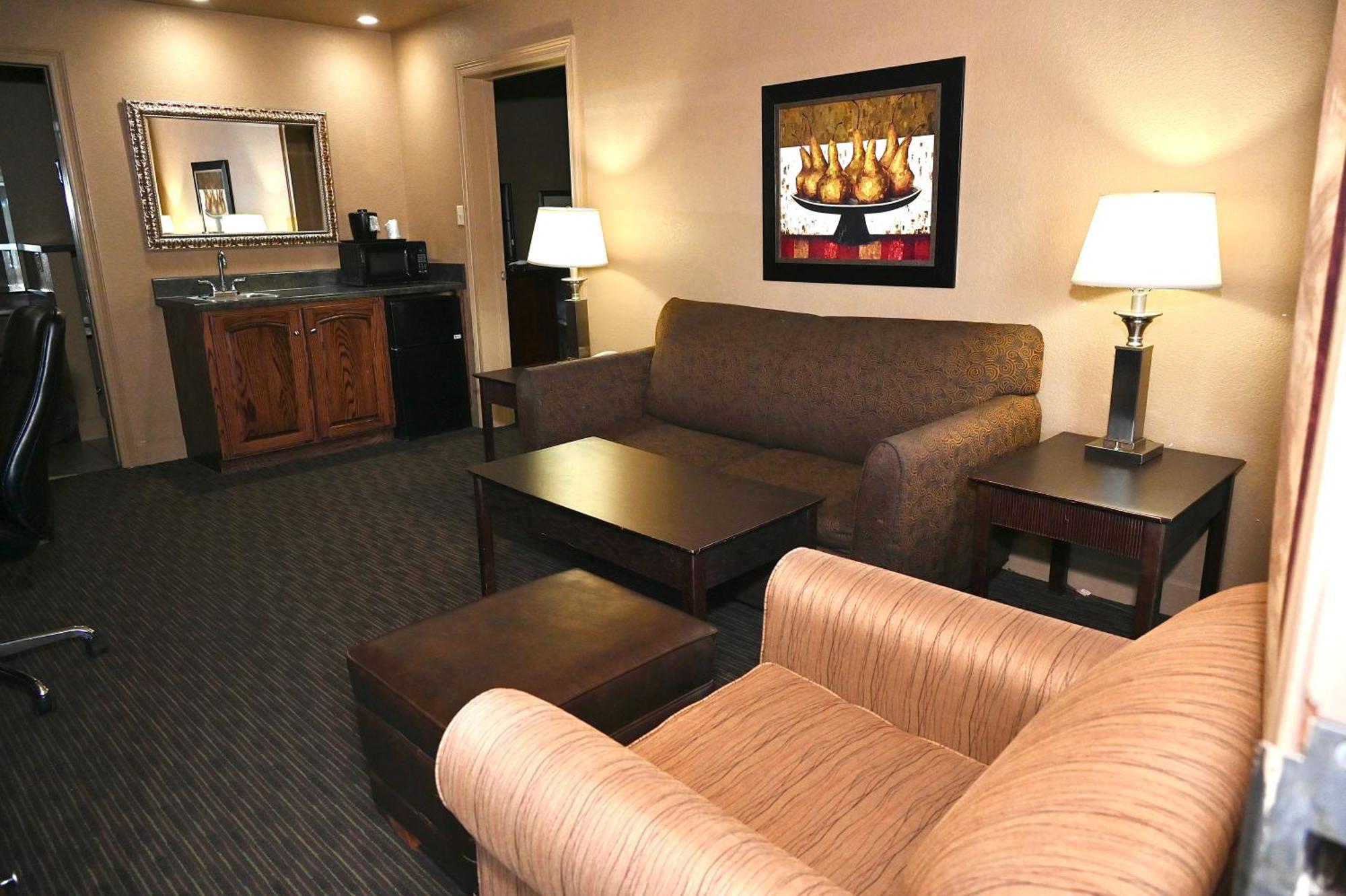 Fortune Inn & Suites Newport 外观 照片