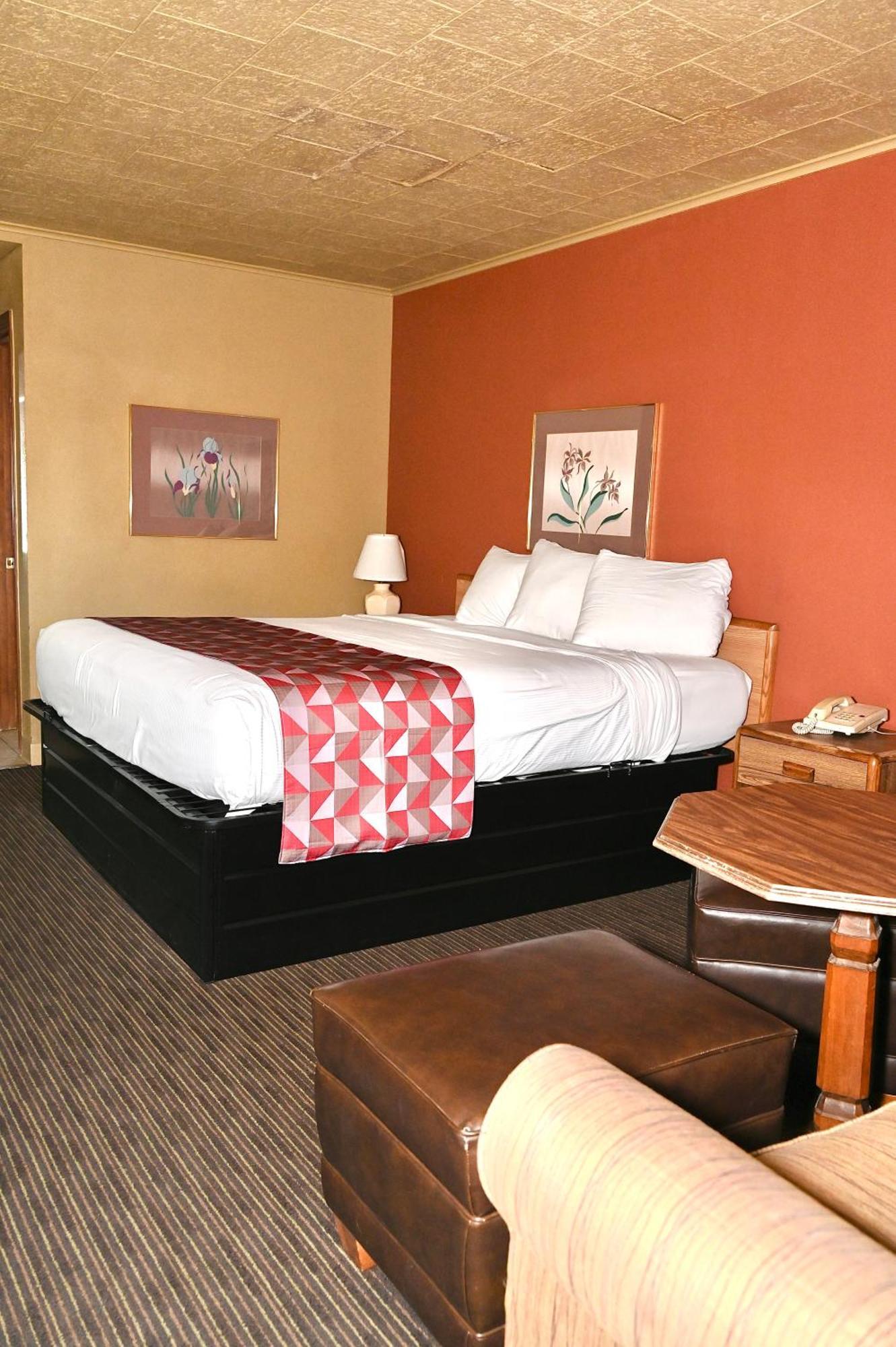 Fortune Inn & Suites Newport 外观 照片
