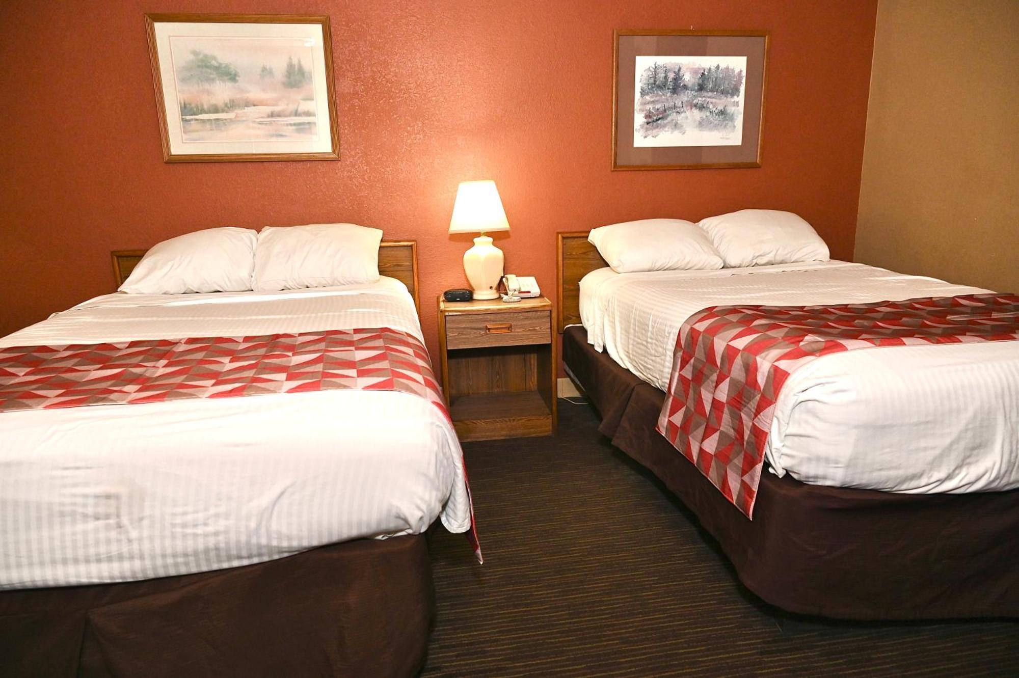 Fortune Inn & Suites Newport 外观 照片