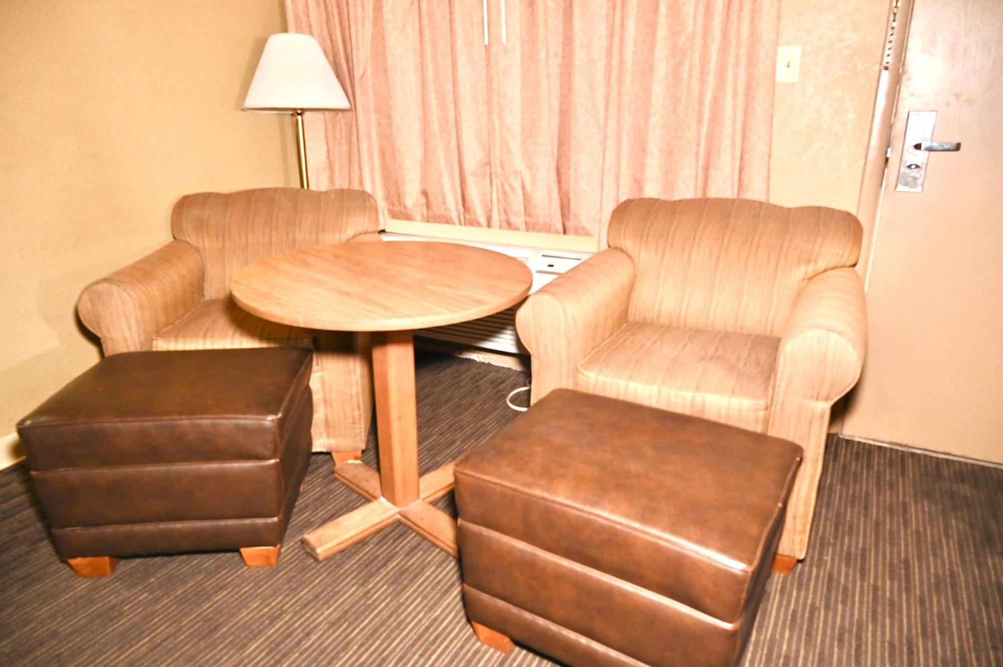 Fortune Inn & Suites Newport 外观 照片