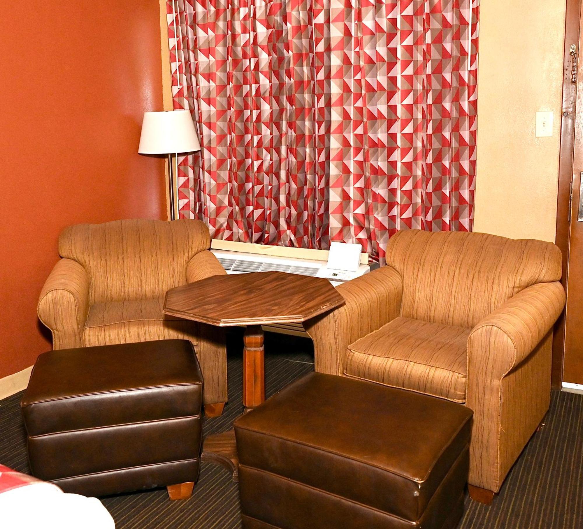 Fortune Inn & Suites Newport 外观 照片
