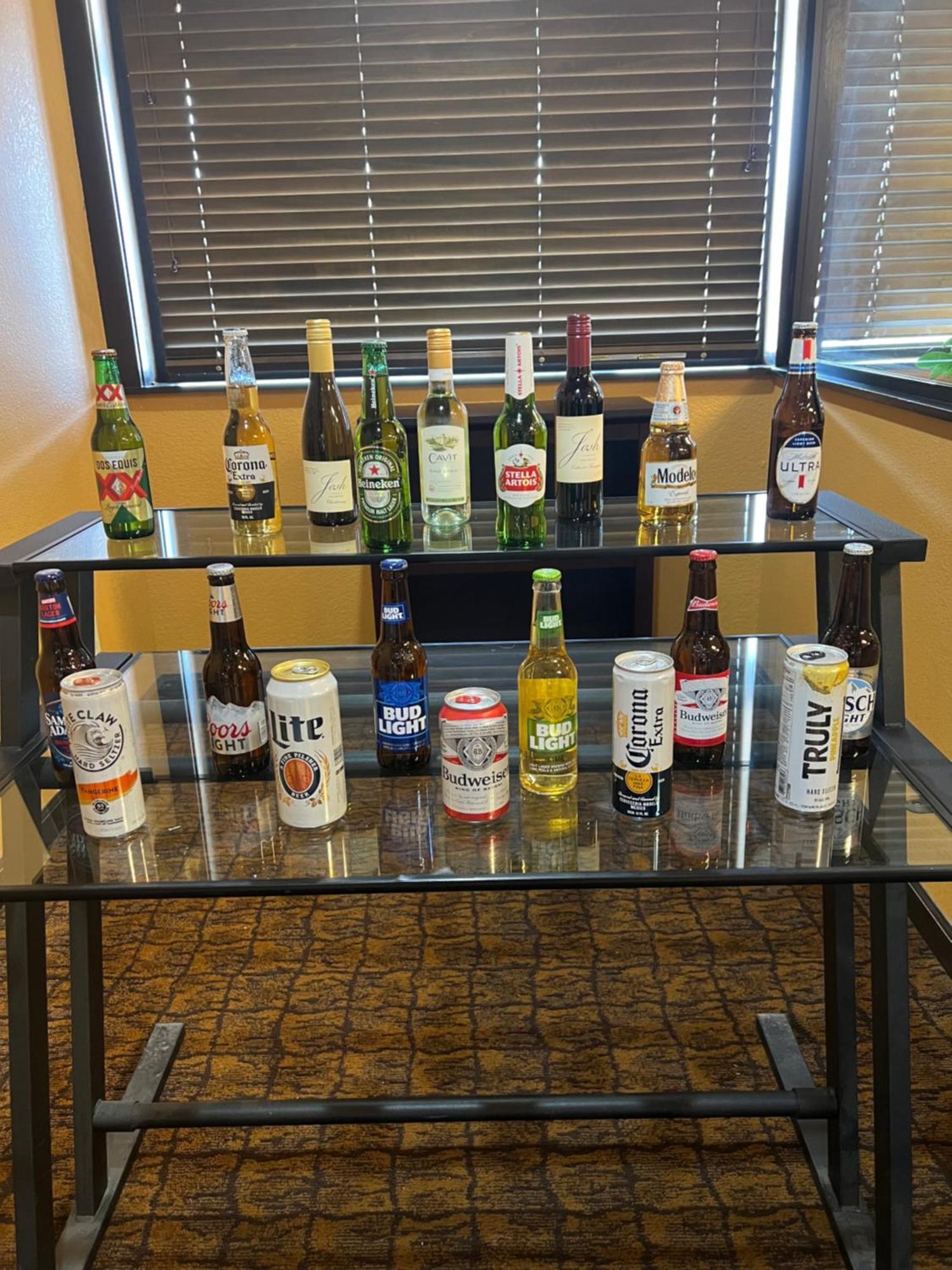 Fortune Inn & Suites Newport 外观 照片